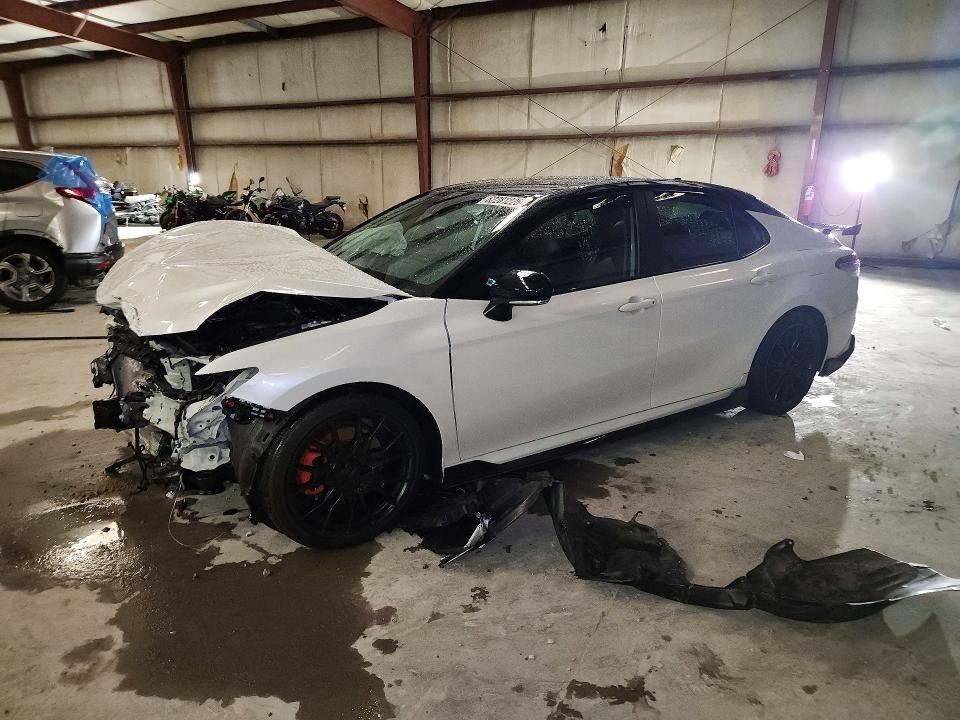 2024 TOYOTA Camry