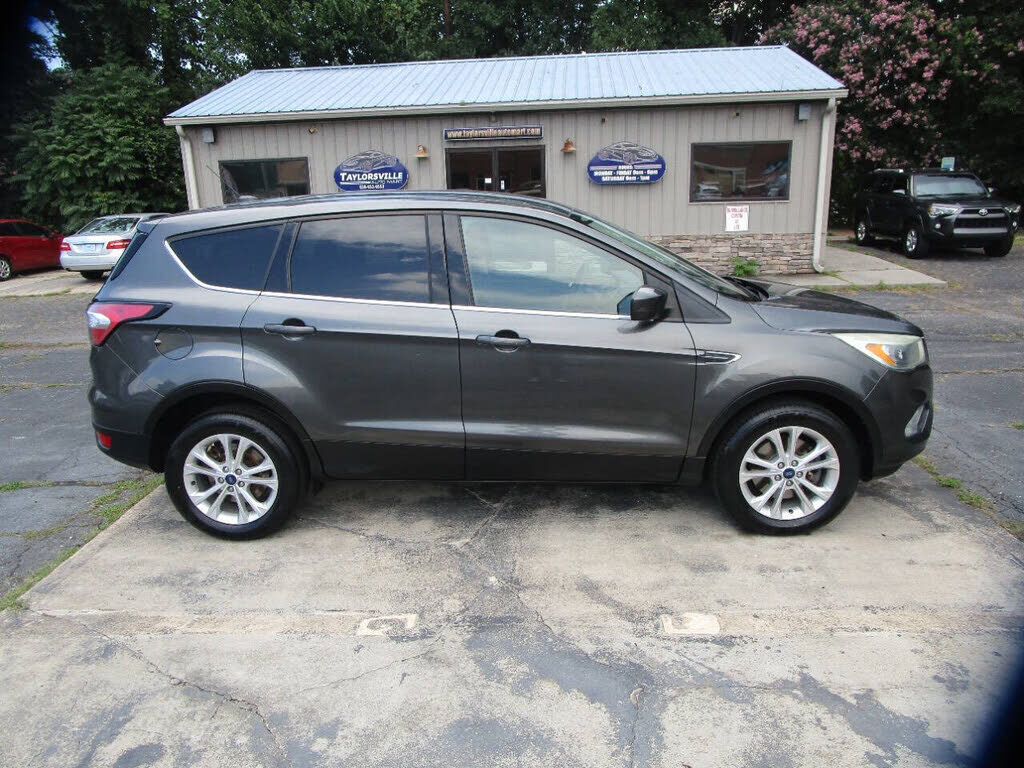 2017 FORD Escape