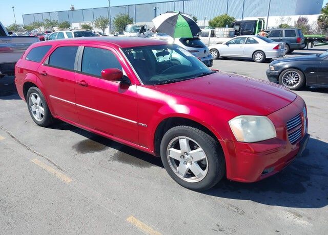 2006 DODGE Magnum