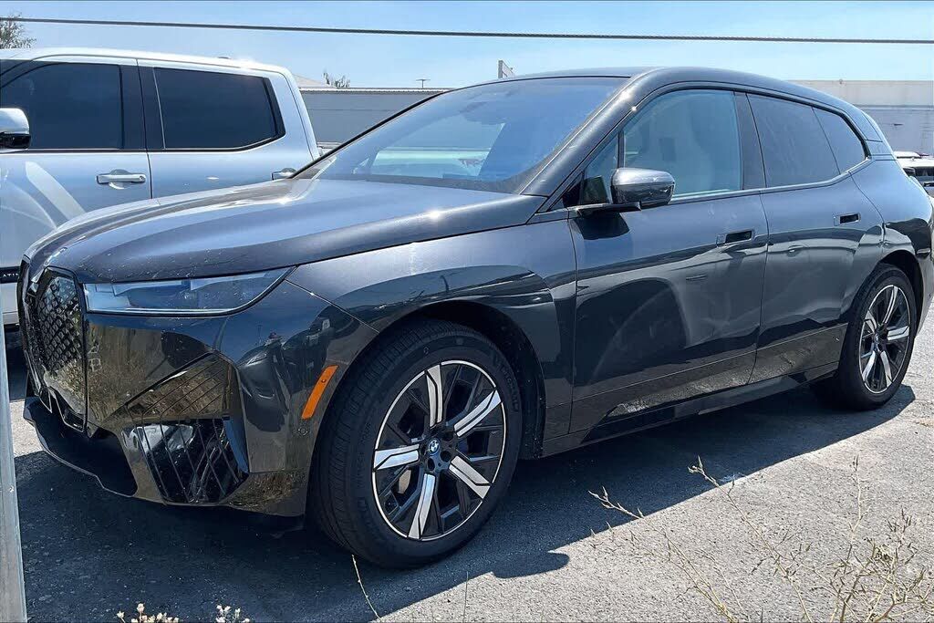 2024 BMW ix