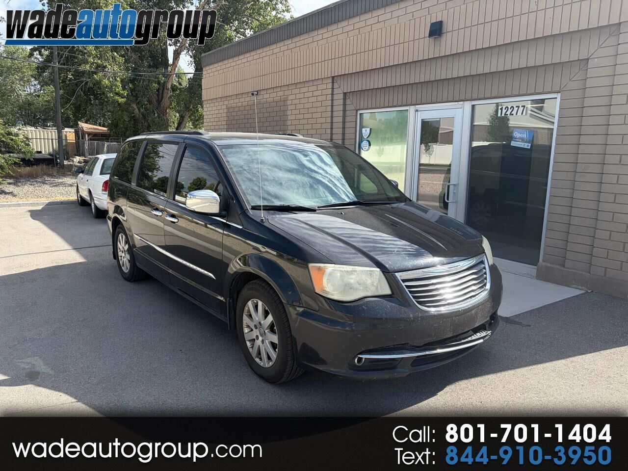 2011 CHRYSLER Town and Country