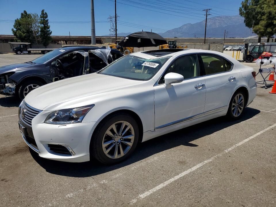 2016 LEXUS LS