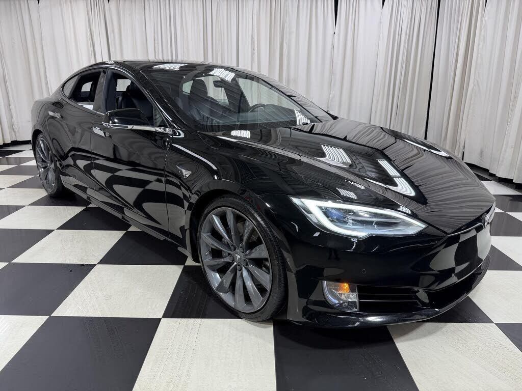 2020 TESLA Model S