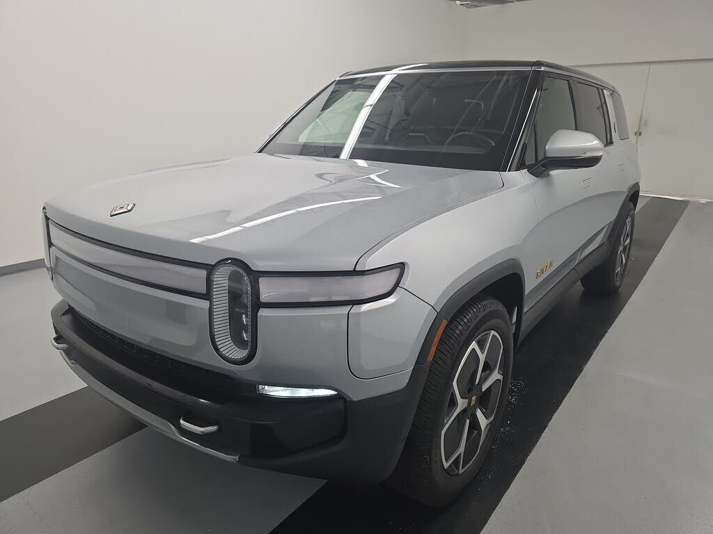 2024 RIVIAN R1S