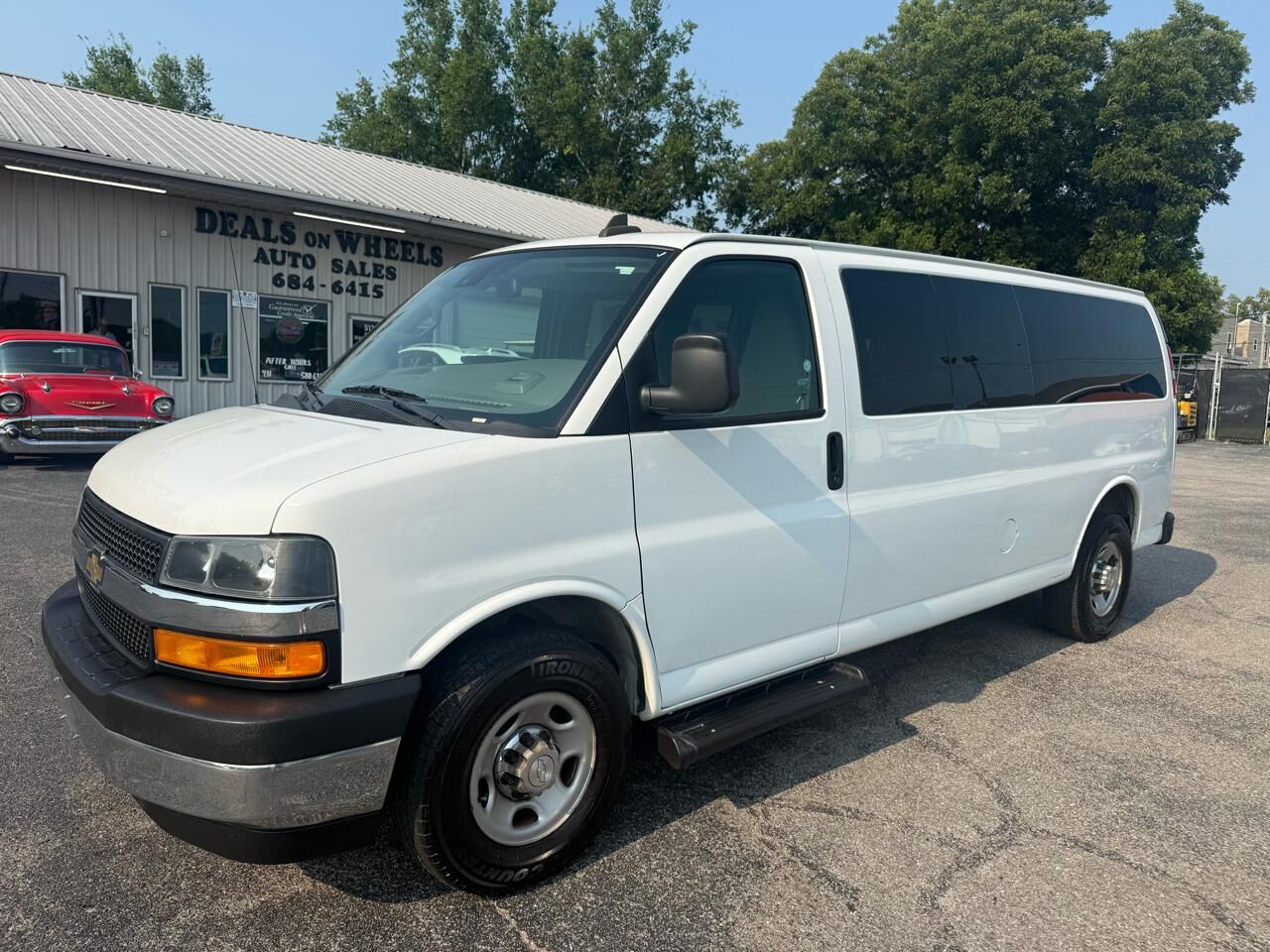 2020 CHEVROLET Express