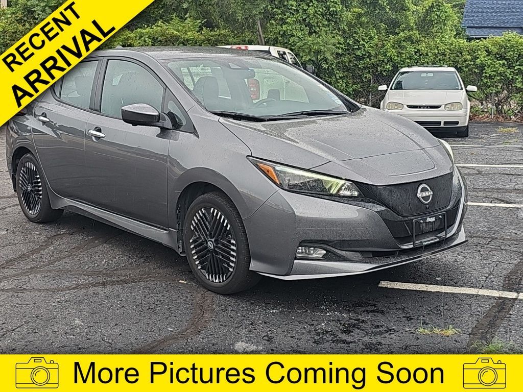 2024 NISSAN Leaf