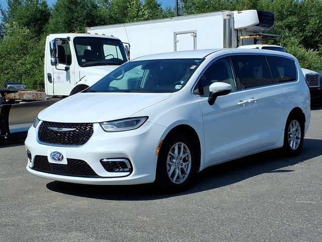 2023 CHRYSLER Pacifica