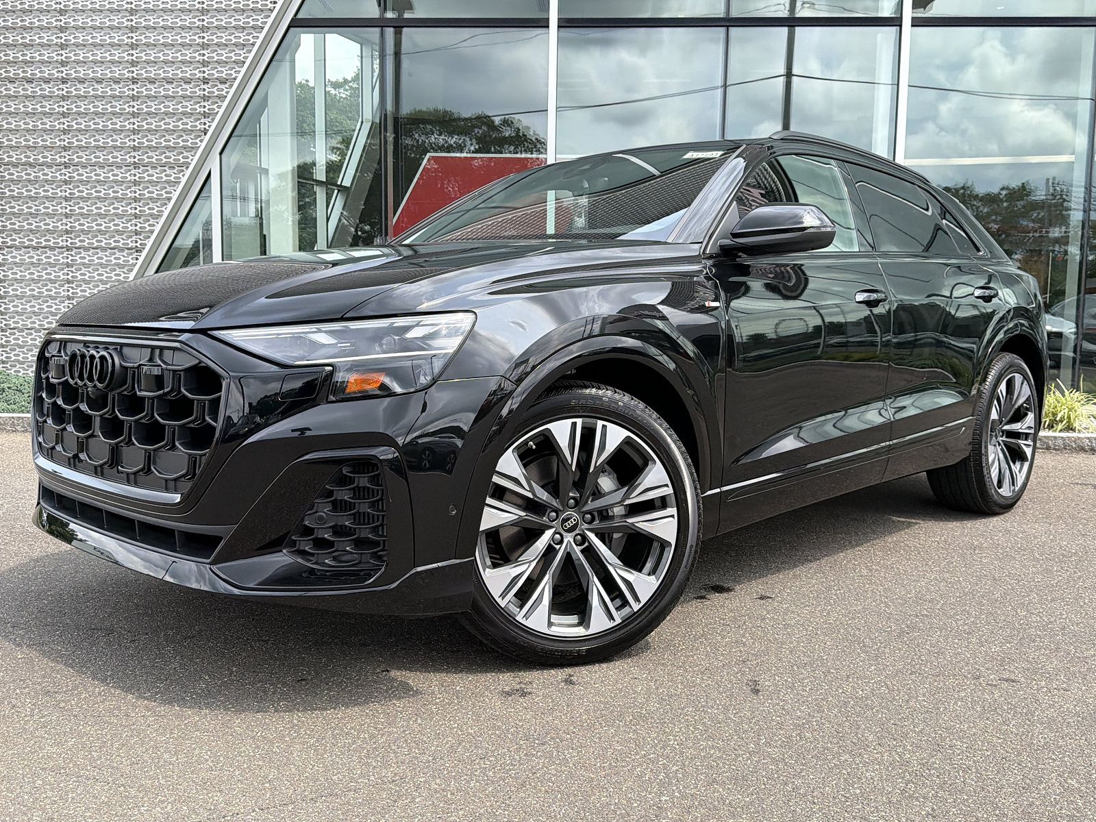 2026 AUDI Q8