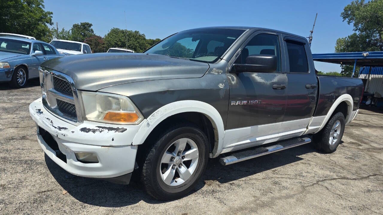2012 DODGE Ram