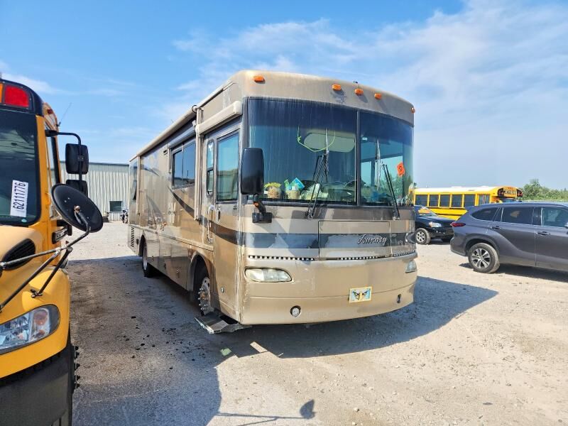 2005 FREIGHTLINER XC Chassis