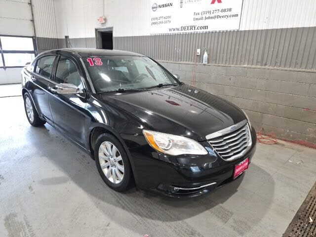 2013 CHRYSLER 200