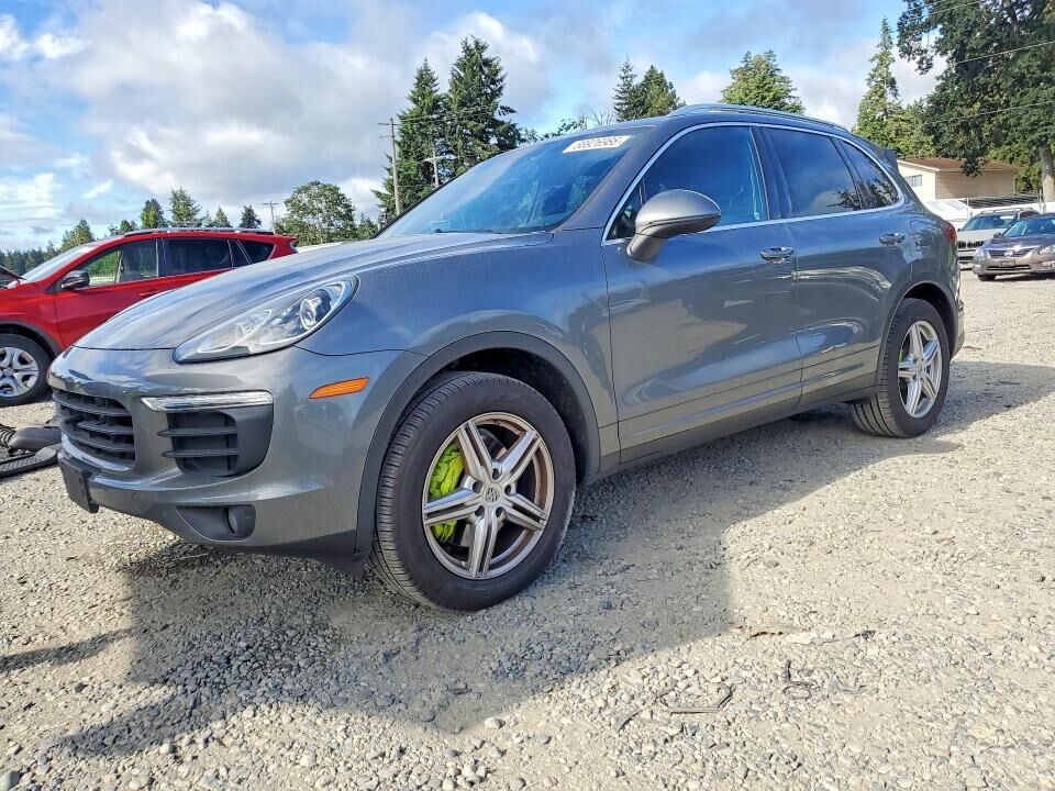2016 PORSCHE Cayenne