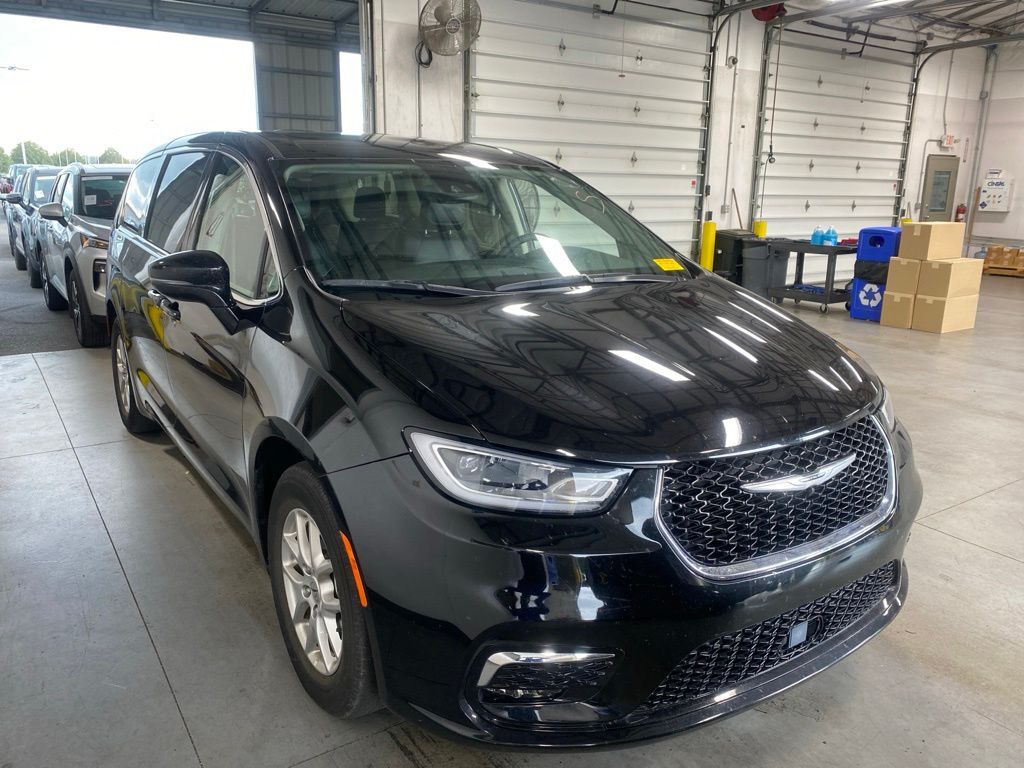 2024 CHRYSLER Pacifica