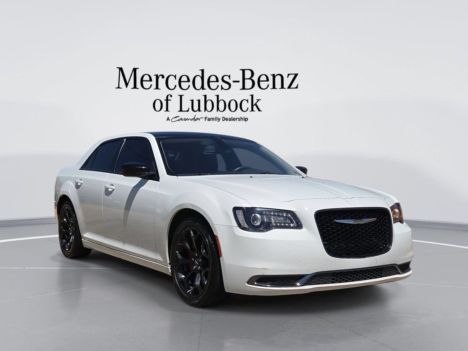 2019 CHRYSLER 300