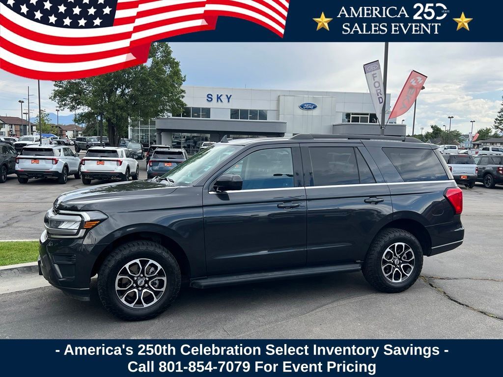 2022 FORD Expedition