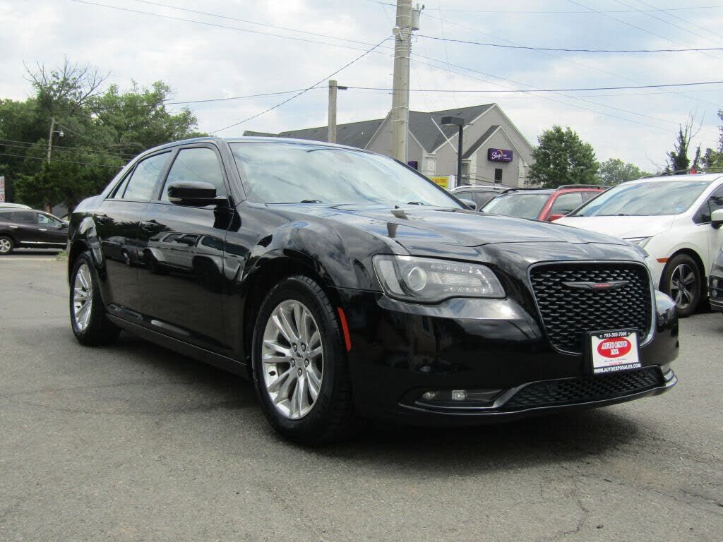2021 CHRYSLER 300