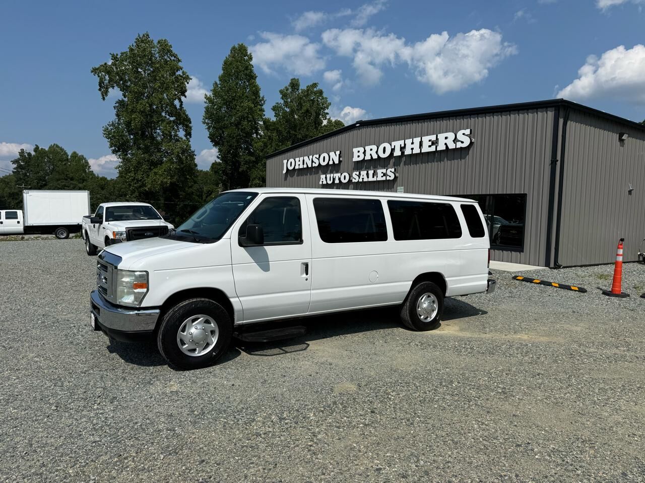 2013 FORD E-350