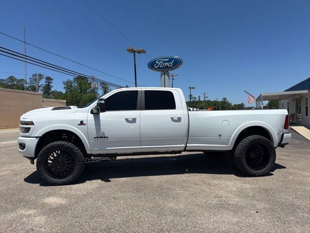 2025 RAM 3500