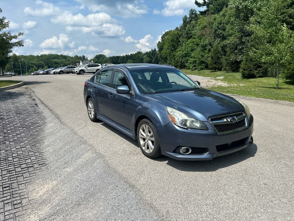 2013 SUBARU Legacy