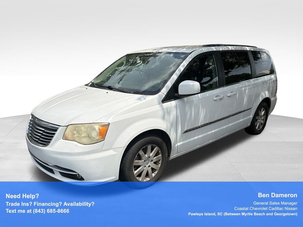 2014 CHRYSLER Town and Country
