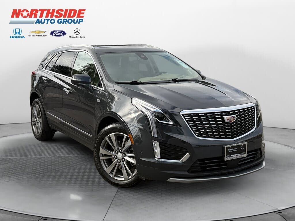 2022 CADILLAC XT5