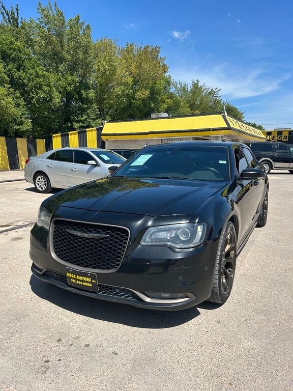 2016 CHRYSLER 300