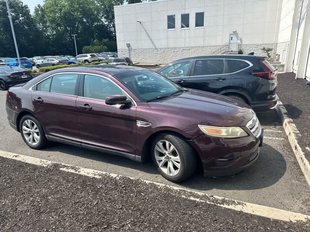 2011 FORD Taurus