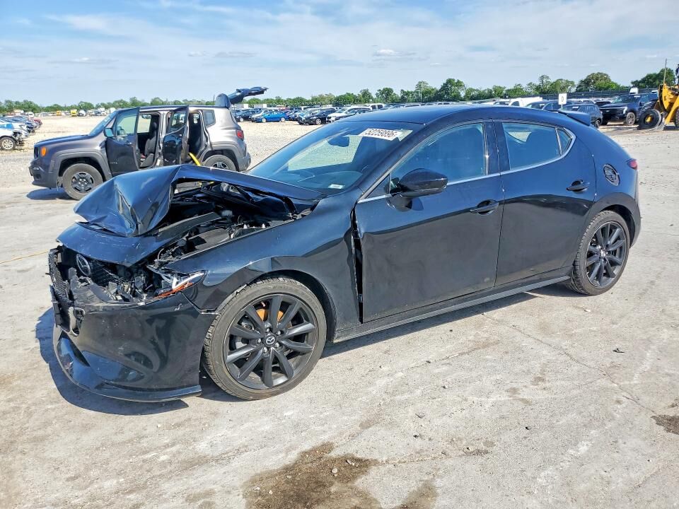 2021 MAZDA Mazda3