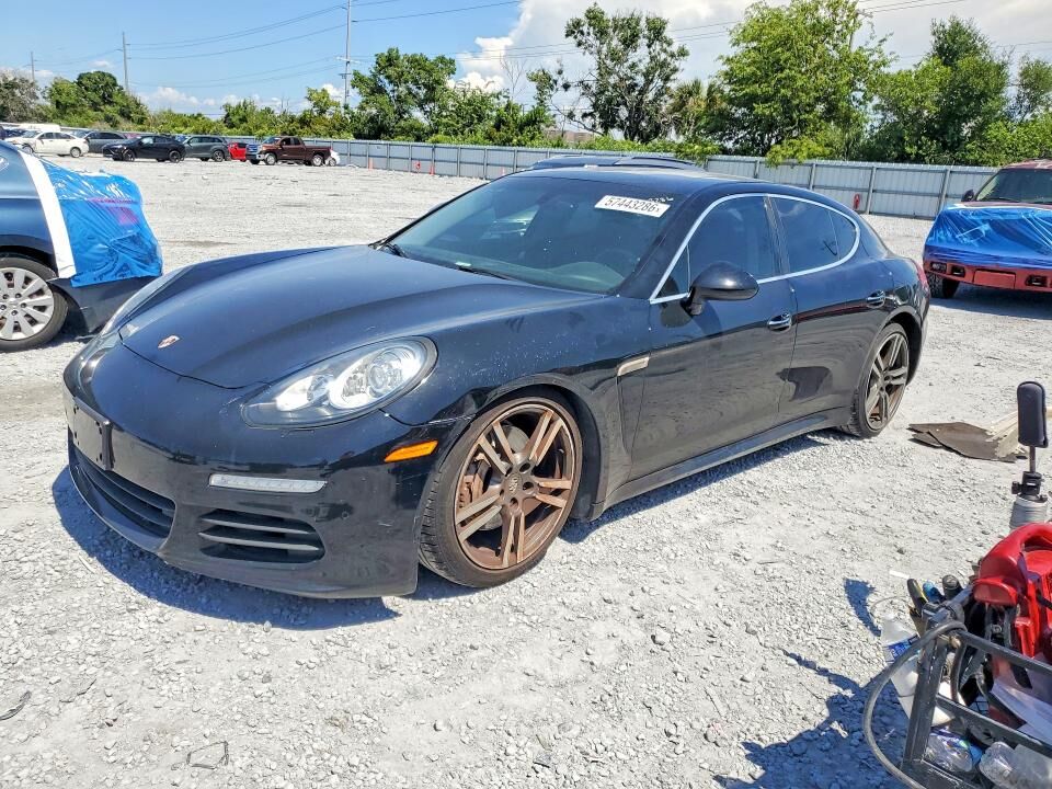 2014 PORSCHE Panamera
