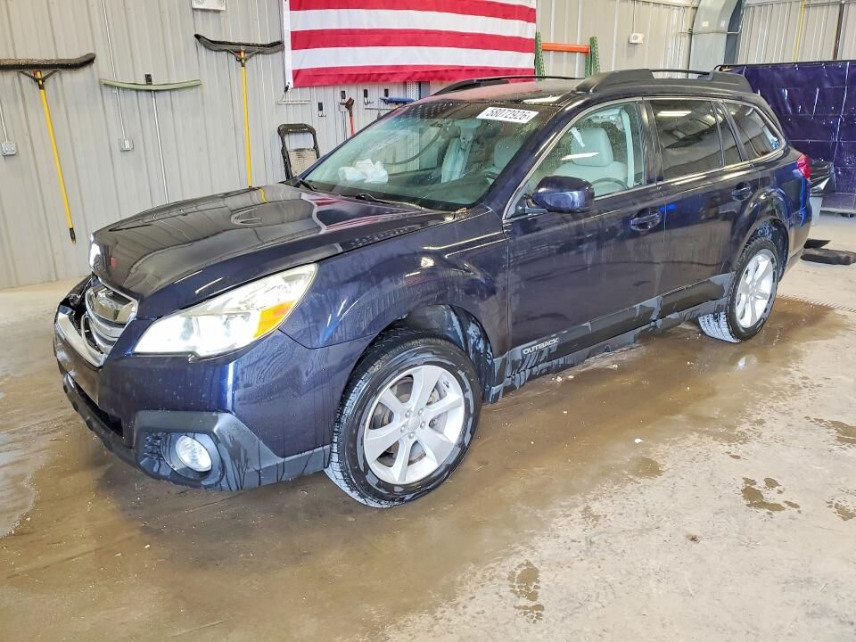 2013 SUBARU Outback