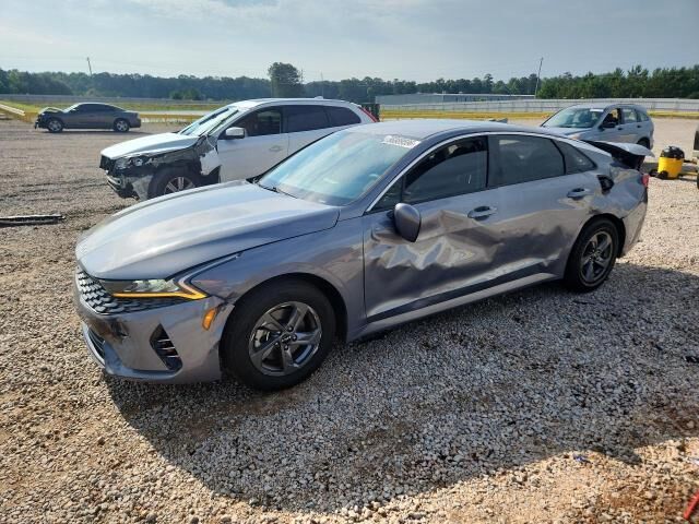 2022 KIA K5