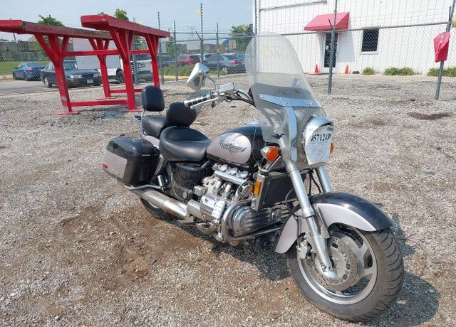 1999 HONDA GL1500CT