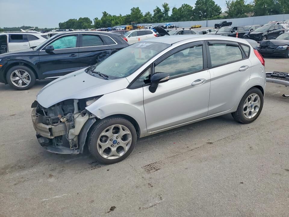 2012 FORD Fiesta