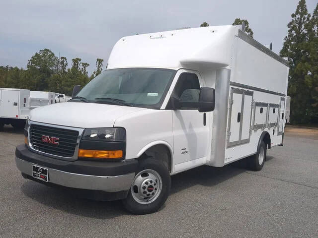 2025 GMC Savana