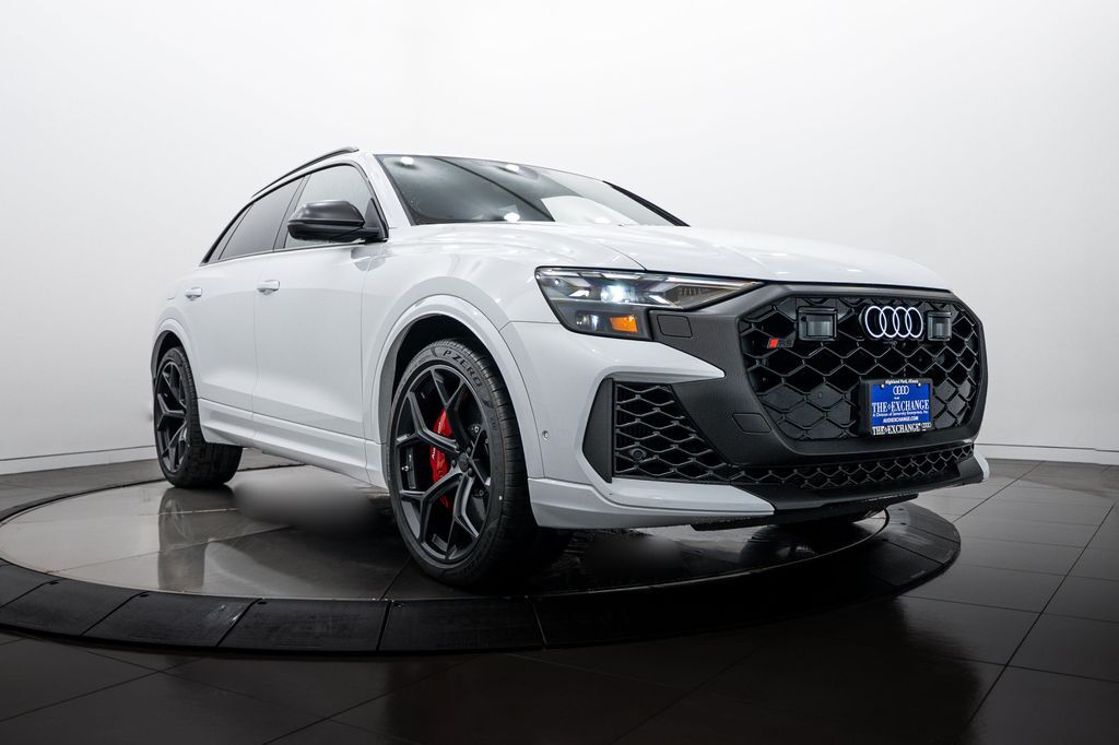 2026 AUDI RS Q8