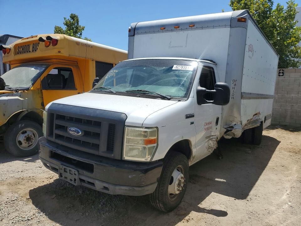 2010 FORD E-350