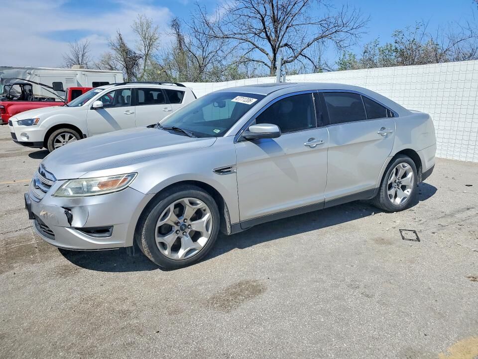 2010 FORD Taurus