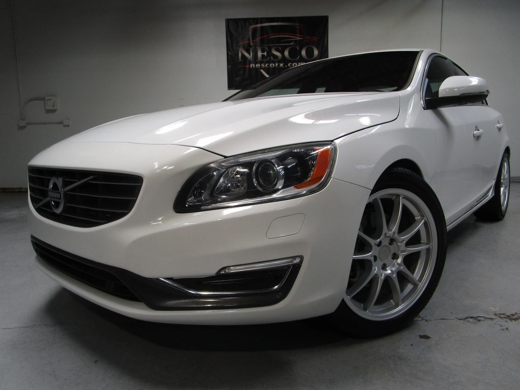 2015 VOLVO S60