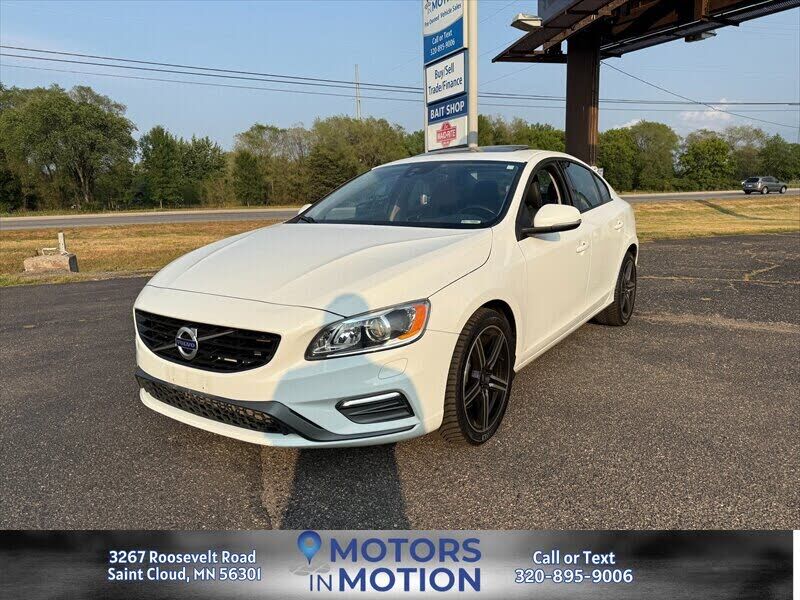 2017 VOLVO S60