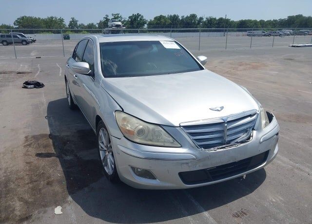 2011 HYUNDAI Genesis