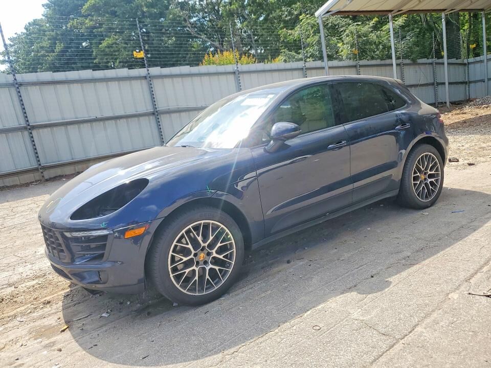 2018 PORSCHE Macan