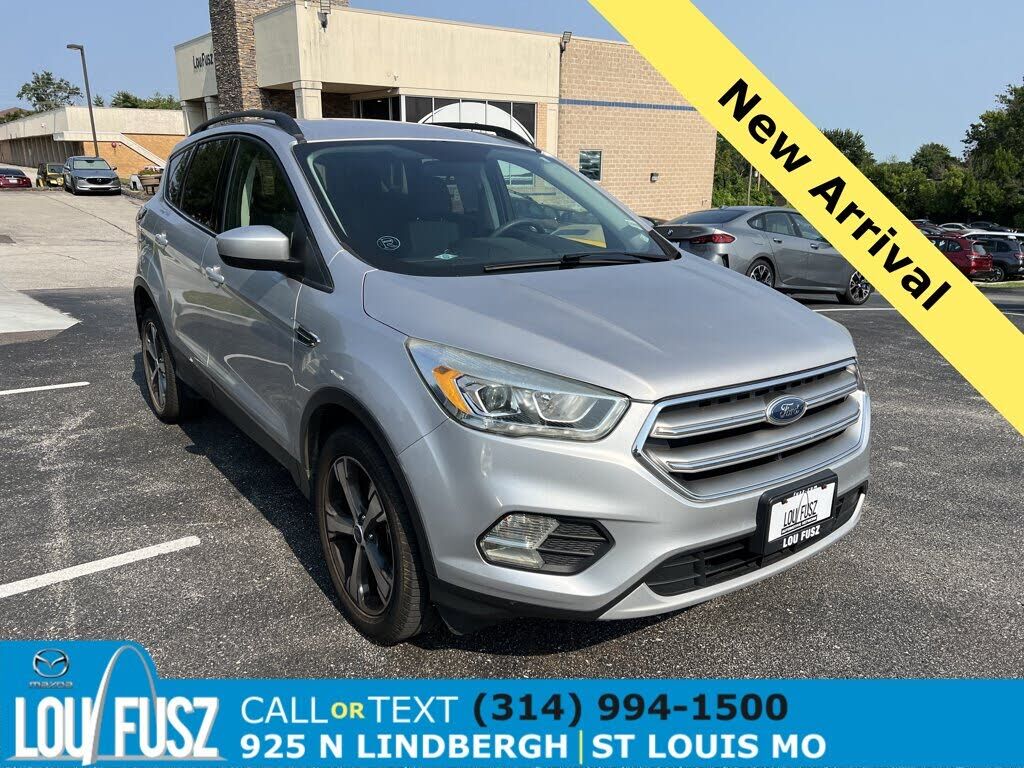 2017 FORD Escape