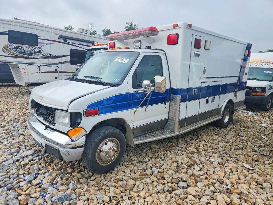 2002 FORD E-450