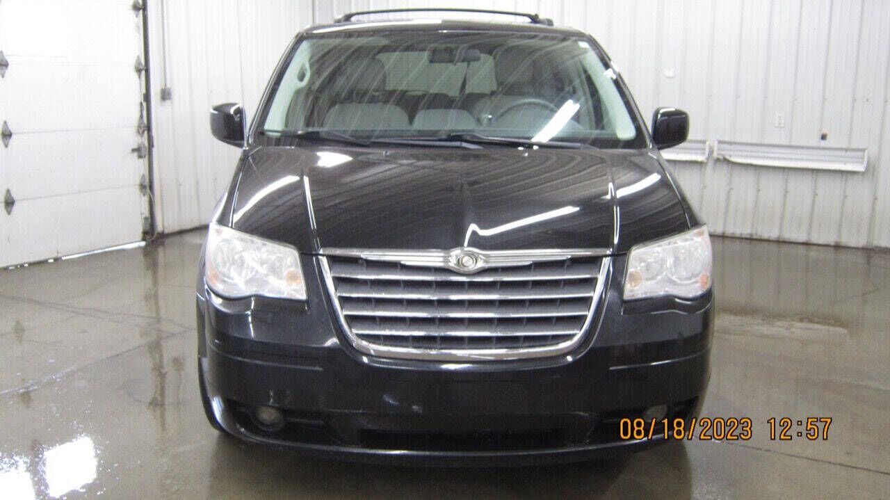 2009 CHRYSLER Town and Country