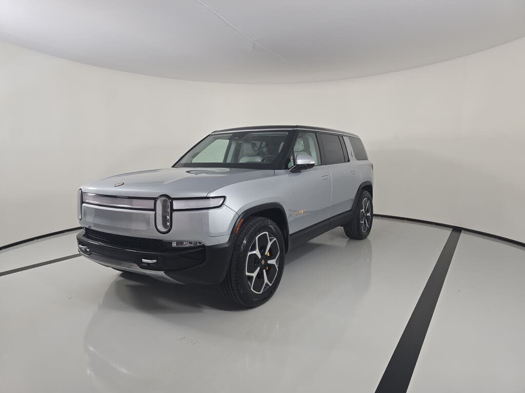 2024 RIVIAN R1S