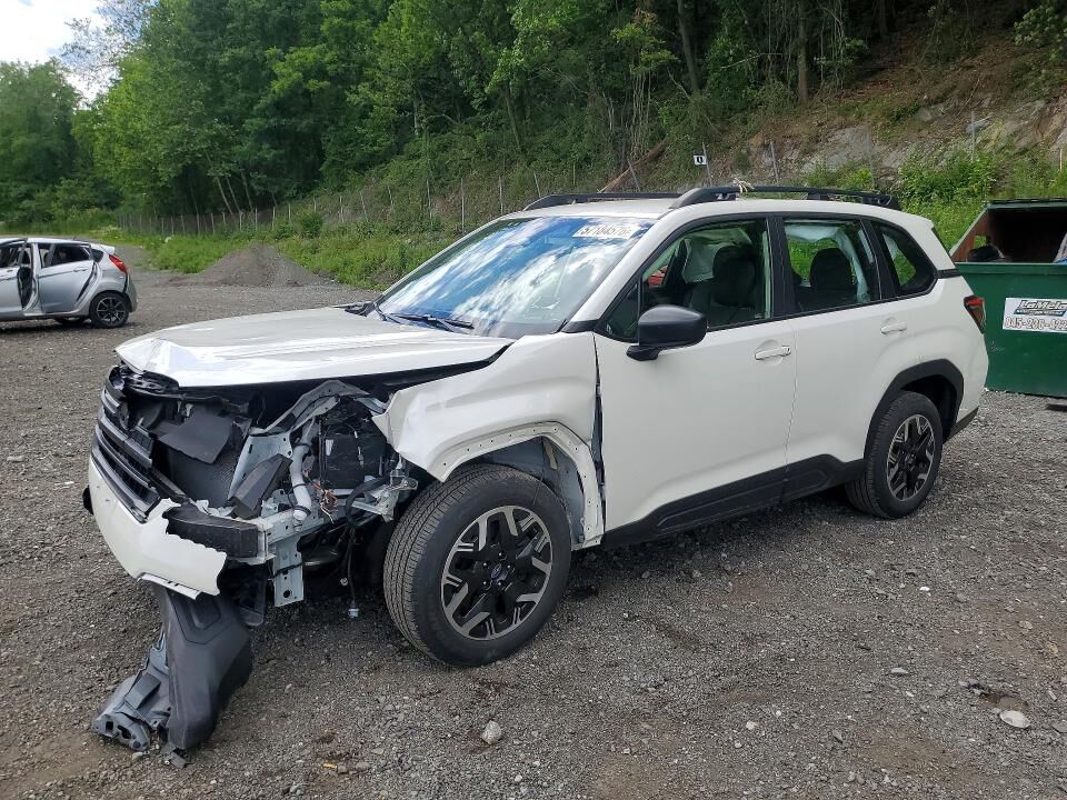 2025 SUBARU Forester