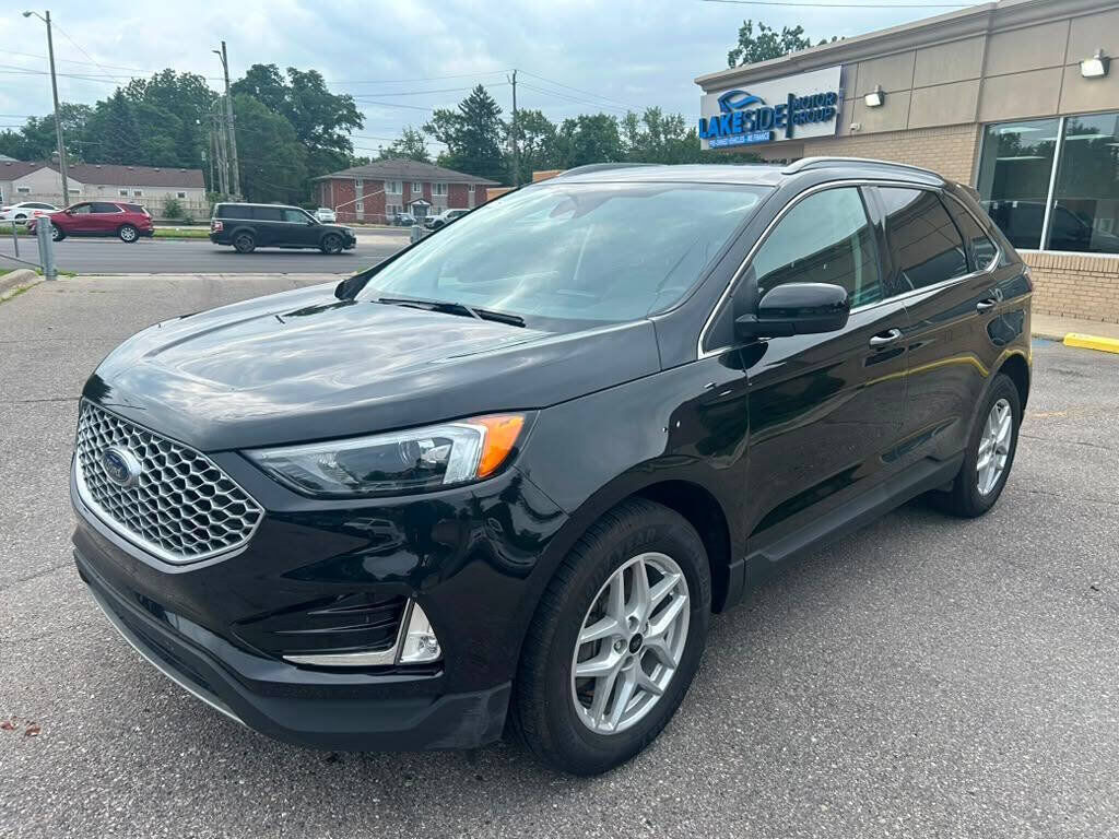 2023 FORD Edge