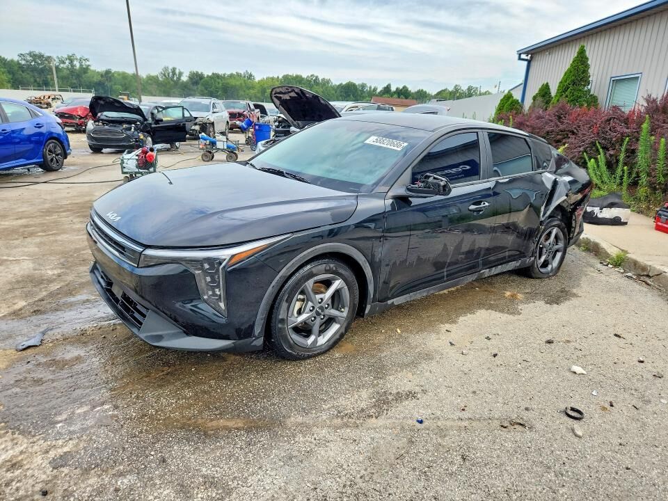 2025 KIA K4