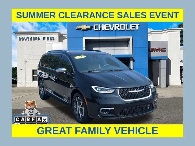 2022 CHRYSLER Pacifica