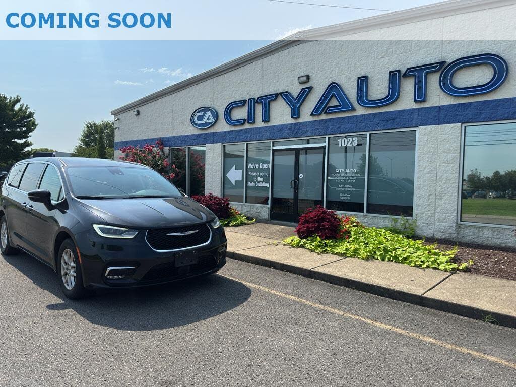 2023 CHRYSLER Pacifica